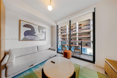 Copropriété à vendre à Miami, Floride: 1 chambre, 60.39 m2 № 2243624 - photo 4