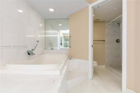 Condominio en venta en Aventura, Florida, 2 dormitorios, 128.21 m2 № 2030307 - foto 22