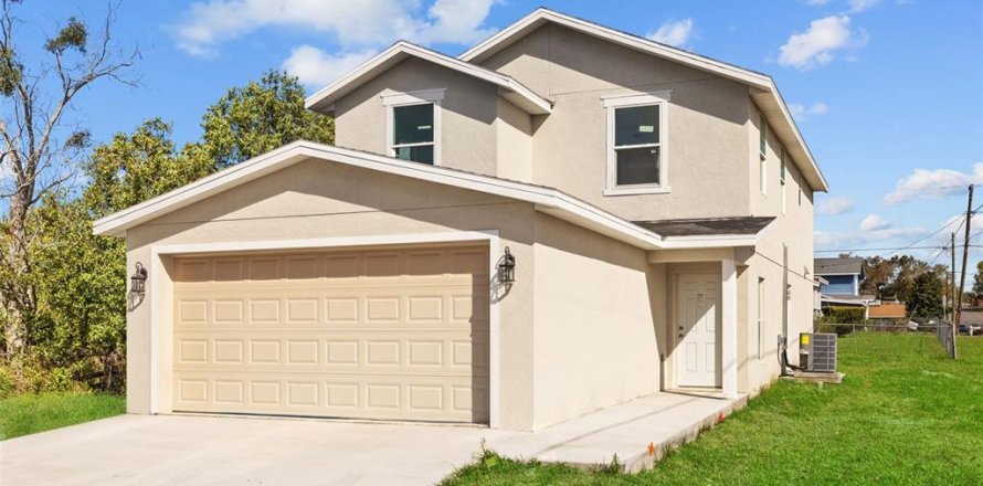 House in Haines City, Florida 4 bedrooms, 201.6 sq.m. № 1722197