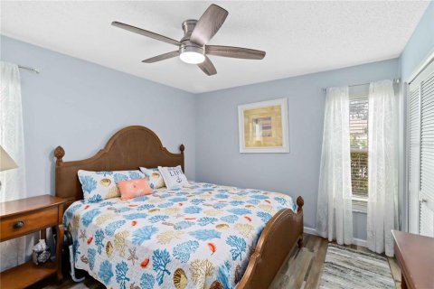 Duplex in Englewood, Florida 2 bedrooms, 139.17 sq.m. № 1528709 - photo 19