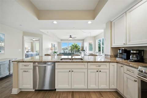 Condo in Clearwater, Florida, 3 bedrooms  № 1911788 - photo 10