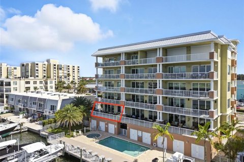 Condo in Clearwater, Florida, 3 bedrooms  № 1911788 - photo 28