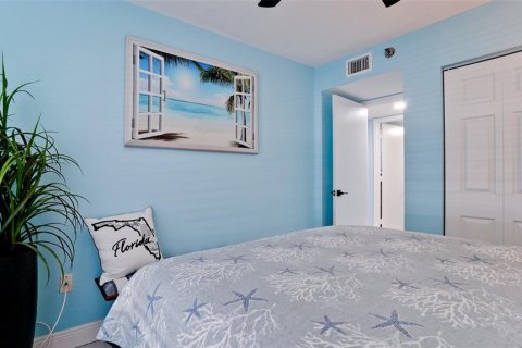 Condo in Bradenton, Florida, 2 bedrooms  № 2217180 - photo 28
