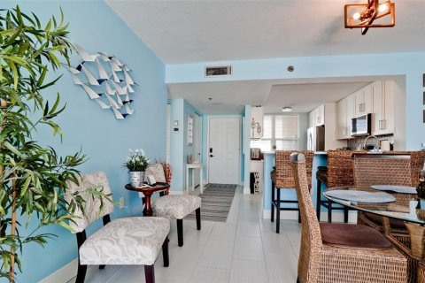 Condo in Bradenton, Florida, 2 bedrooms  № 2217180 - photo 16