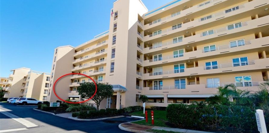 Condo in Bradenton, Florida, 2 bedrooms  № 2217180