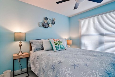 Condo in Bradenton, Florida, 2 bedrooms  № 2217180 - photo 27
