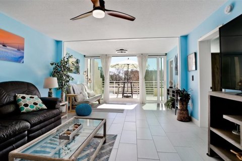 Condo in Bradenton, Florida, 2 bedrooms  № 2217180 - photo 14