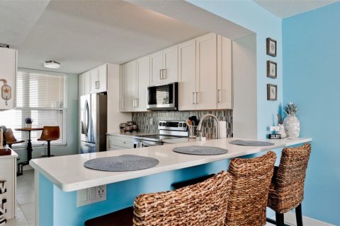 Condo in Bradenton, Florida, 2 bedrooms  № 2217180 - photo 17