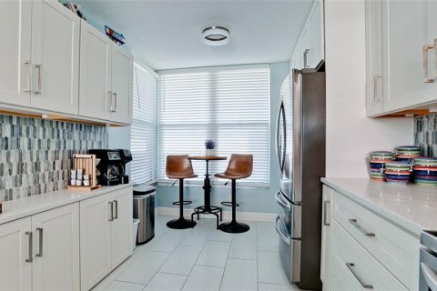 Condo in Bradenton, Florida, 2 bedrooms  № 2217180 - photo 19