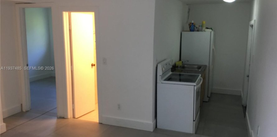 Casa en Miami, Florida 1 dormitorio, 43.29 m2 № 2088486