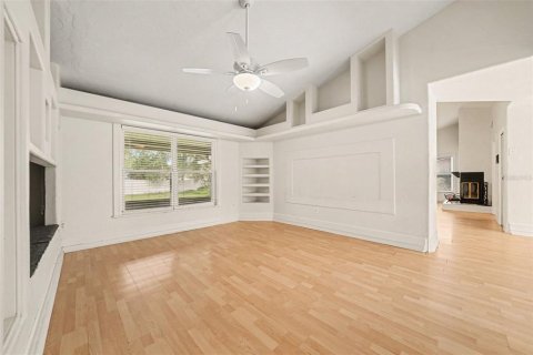 House in DeBary, Florida 3 bedrooms, 145.95 sq.m. № 2426988 - photo 8