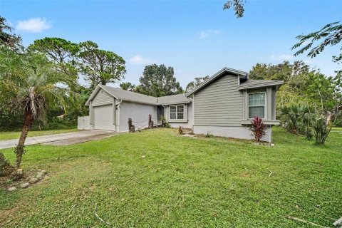 House in DeBary, Florida 3 bedrooms, 145.95 sq.m. № 2426988 - photo 3