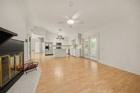 House in DeBary, Florida 3 bedrooms, 145.95 sq.m. № 2426988 - photo 18