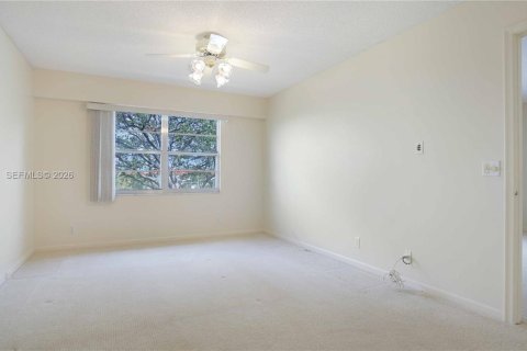 Купить кондоминиум в Пемброк-Пайнс, Флорида 2 спальни, 100.52м2, № 2031613 - фото 22