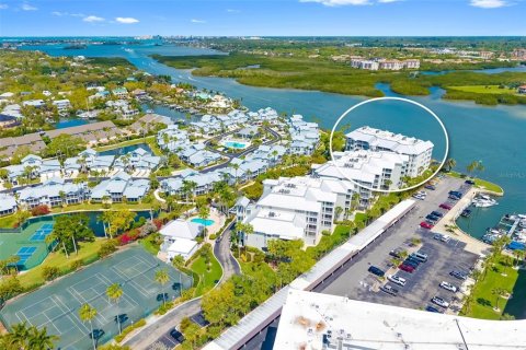 Condo in Sarasota, Florida, 2 bedrooms  № 2147800 - photo 3