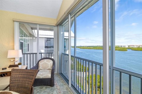 Condo in Sarasota, Florida, 2 bedrooms  № 2147800 - photo 25