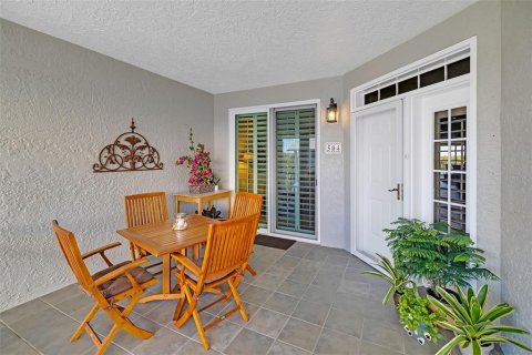 Condo in Sarasota, Florida, 2 bedrooms  № 2147800 - photo 9