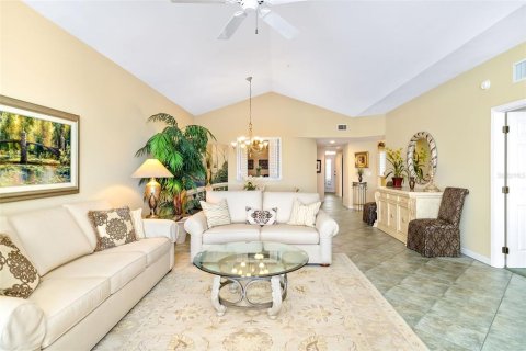 Condo in Sarasota, Florida, 2 bedrooms  № 2147800 - photo 12
