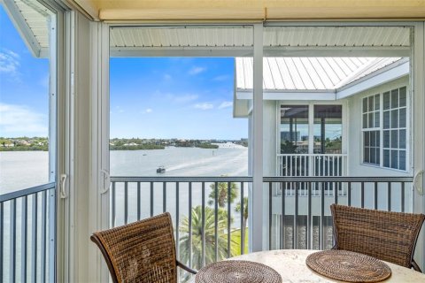 Condo in Sarasota, Florida, 2 bedrooms  № 2147800 - photo 26