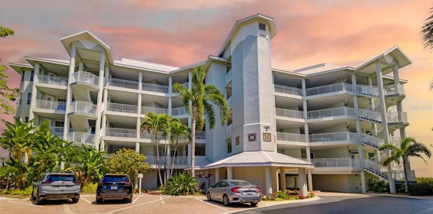 Condo in Sarasota, Florida, 2 bedrooms  № 2147800