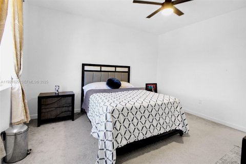 House in Homestead, Florida 5 bedrooms, 269.88 sq.m. № 2082749 - photo 18