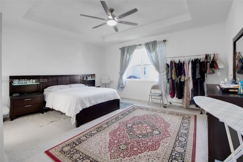House in Homestead, Florida 5 bedrooms, 269.88 sq.m. № 2082749 - photo 22