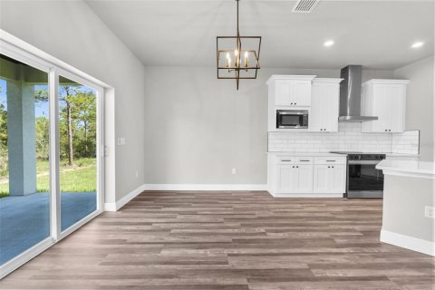 House in Weeki Wachee, Florida 4 bedrooms, 201.23 sq.m. № 1822409 - photo 18