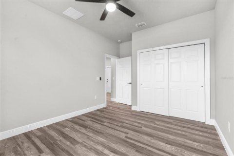 House in Weeki Wachee, Florida 4 bedrooms, 201.23 sq.m. № 1822409 - photo 21