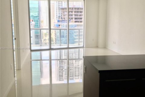 Condo in Miami, Florida, 1 bedroom  № 2075198 - photo 6
