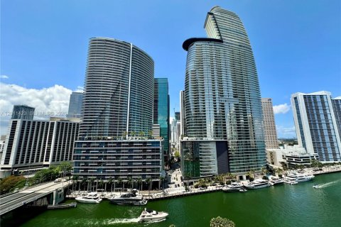 Condo in Miami, Florida, 1 bedroom № 2075198