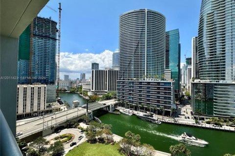 Condo in Miami, Florida, 1 bedroom  № 2075198 - photo 3