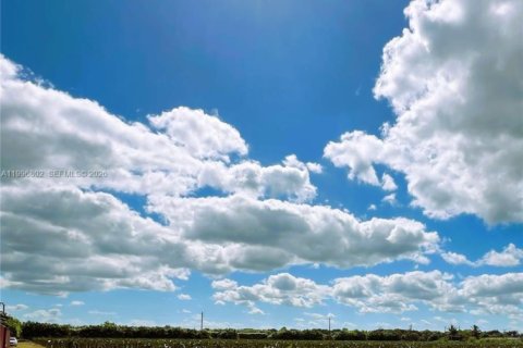 Купить коммерческую недвижимость в Майами, Флорида № 2058563 - фото 6