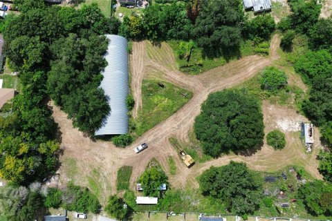 Immobilier commercial à Auburndale, Floride № 2345397