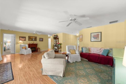 House in New Smyrna Beach, Florida 3 bedrooms, 149.94 sq.m. № 1824342 - photo 10