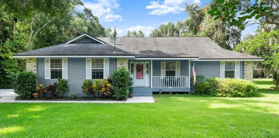 House in New Smyrna Beach, Florida 3 bedrooms, 149.94 sq.m. № 1824342