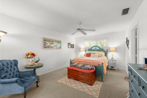 House in New Smyrna Beach, Florida 3 bedrooms, 149.94 sq.m. № 1824342 - photo 17