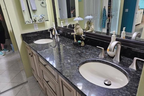 Condo in Hudson, Florida, 2 bedrooms  № 1219051 - photo 27