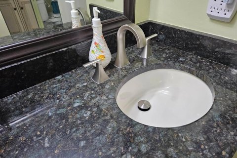 Condo in Hudson, Florida, 2 bedrooms  № 1219051 - photo 26