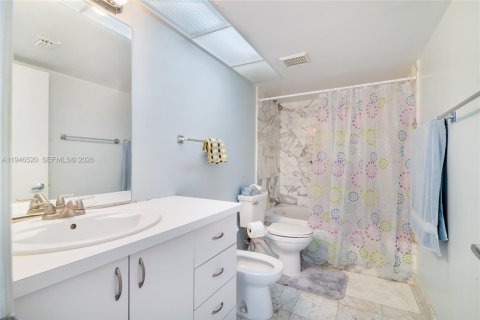Купить кондоминиум в Серфсайд, Флорида 1 спальня, 89.37м2, № 2152913 - фото 14