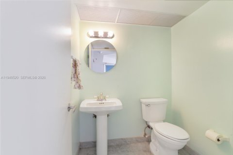 Купить кондоминиум в Серфсайд, Флорида 1 спальня, 89.37м2, № 2152913 - фото 7