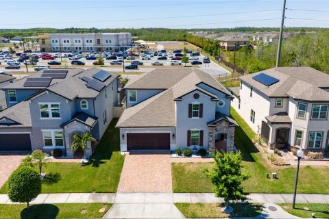 House in Orlando, Florida 5 bedrooms, 317.91 sq.m. № 2106793 - photo 3