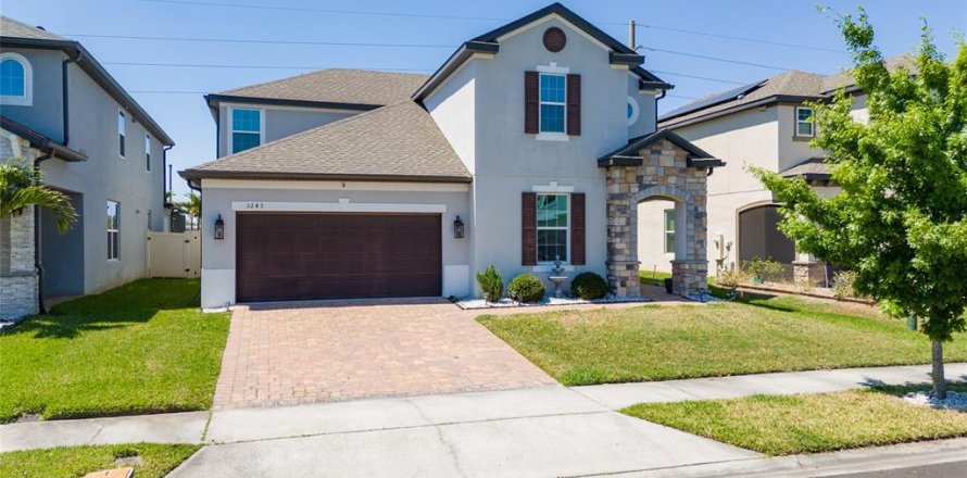 House in Orlando, Florida 5 bedrooms, 317.91 sq.m. № 2106793
