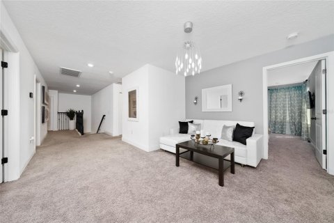 House in Orlando, Florida 5 bedrooms, 317.91 sq.m. № 2106793 - photo 14