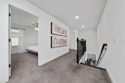 House in Orlando, Florida 5 bedrooms, 317.91 sq.m. № 2106793 - photo 13