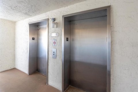 Copropriété à louer à Madeira Beach, Floride: 2 chambres, 113.81 m2 № 2212929 - photo 28