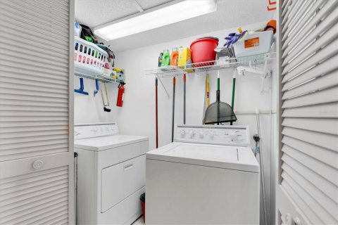 Copropriété à louer à Madeira Beach, Floride: 2 chambres, 113.81 m2 № 2212929 - photo 19