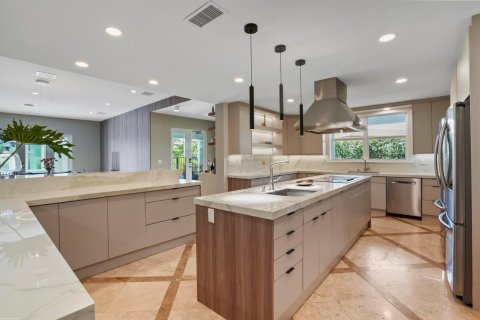 House in Wellington, Florida 5 bedrooms, 707.54 sq.m. № 2082010 - photo 26