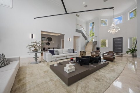 House in Wellington, Florida 5 bedrooms, 707.54 sq.m. № 2082010 - photo 14