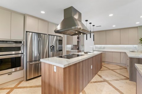 House in Wellington, Florida 5 bedrooms, 707.54 sq.m. № 2082010 - photo 23