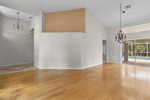 House in Englewood, Florida 4 bedrooms, 217.11 sq.m. № 1866137 - photo 6